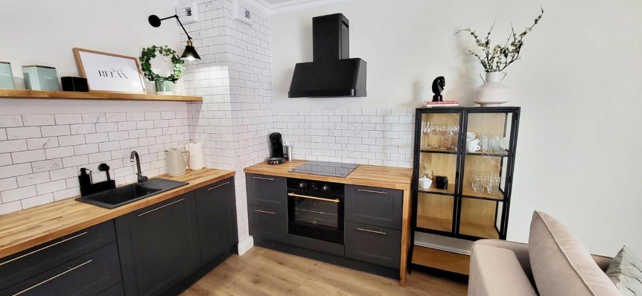 Komfortowy Apartament Przy Bramie Targowej Z Tarasem- Old Town Elblag Ngoại thất bức ảnh