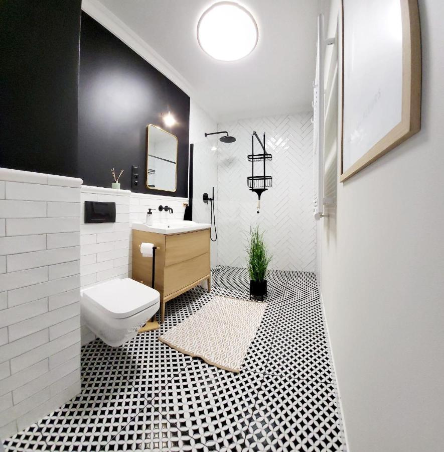 Komfortowy Apartament Przy Bramie Targowej Z Tarasem- Old Town Elblag Ngoại thất bức ảnh