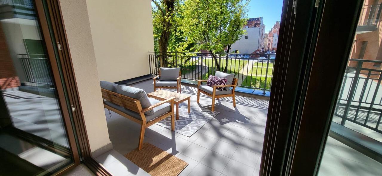Komfortowy Apartament Przy Bramie Targowej Z Tarasem- Old Town Elblag Ngoại thất bức ảnh